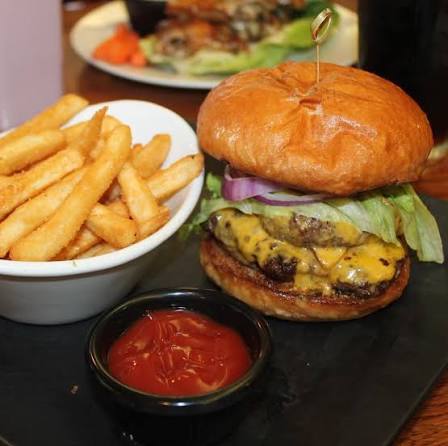 The Dish Bistro signature dishes Grass-Fed Beef Burger
Seasonal Salads
Roasted Poultry